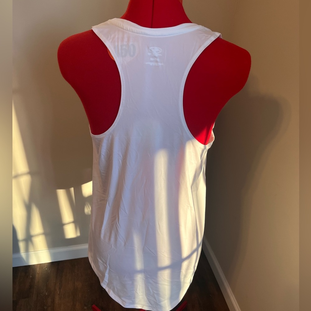 Athletic Tanks White size MEDIUM Polyester/Spandex Loose Fit